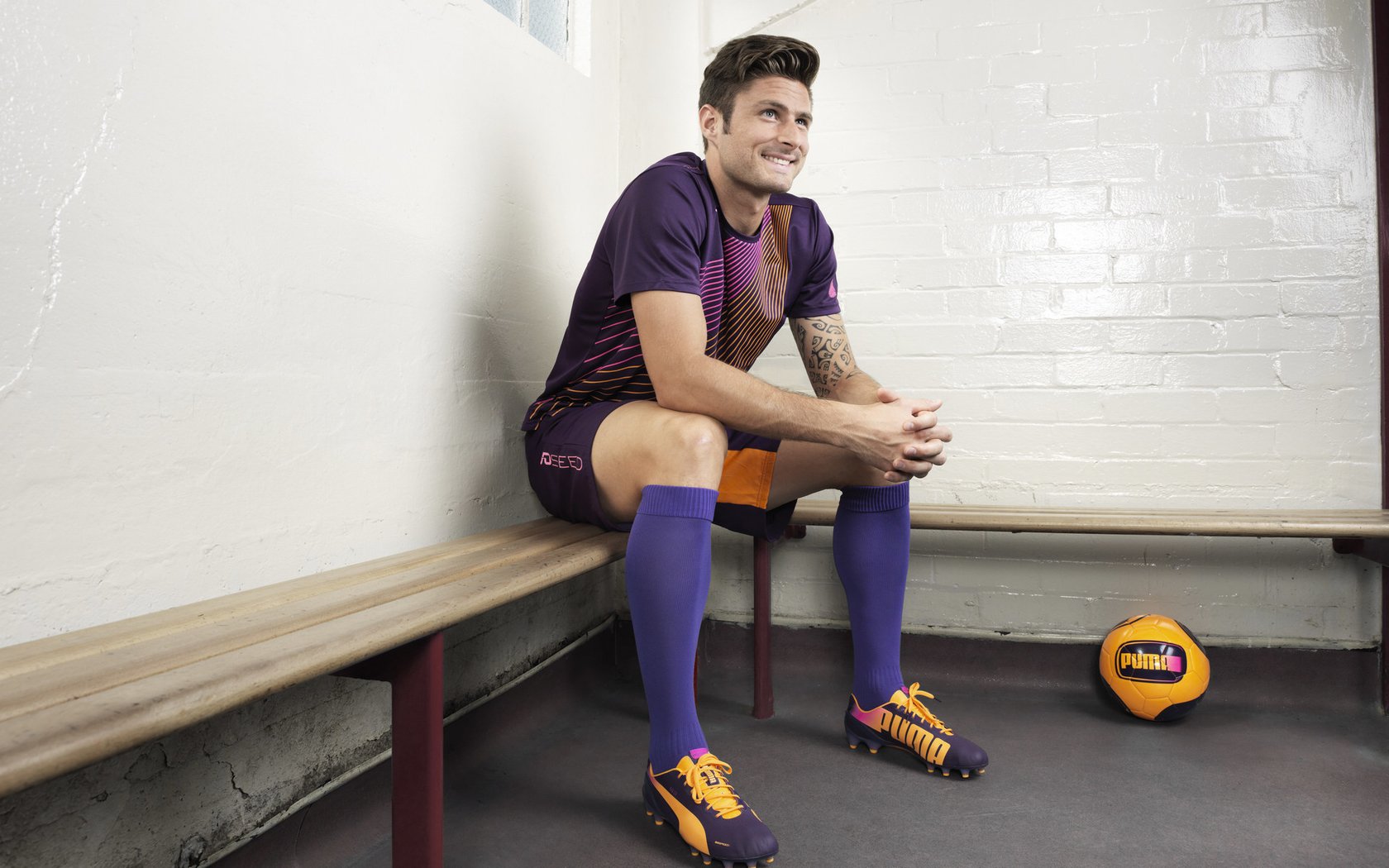 达米恩·麦肯齐：全黑队的“攻击引擎”，快速反击是他的强项